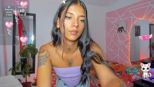 CoralRigan online show from October 3, 2025, 3:47 am