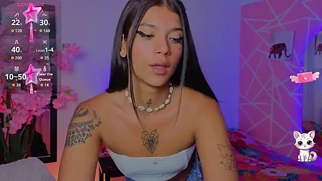 CoralRigan online show from December 5, 2025, 2:42 am