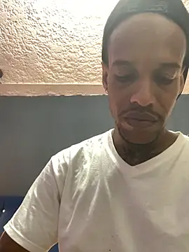 Salomon koude online show from December 15, 2025, 5:17 pm