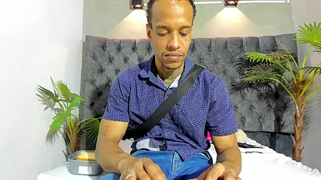 Snapshot of Salomon_koude chatting on July 14, 2026, 12:46 am Salomon koude online show from July 14, 2026, 12:46 am