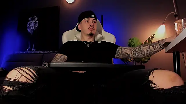 uptomatty online show from April 3, 2026, 7:39 am