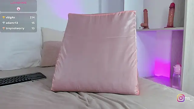 nattaly adams online show from March 22, 2025, 8:59 pm