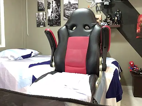 marcel crawford96 online show from March 6, 2025, 3:56 pm