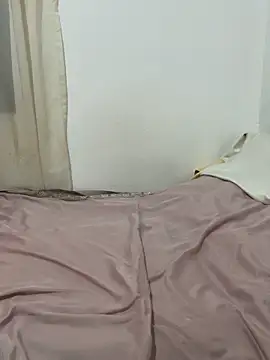 Jecy bee online show from November 23, 2025, 7:24 pm