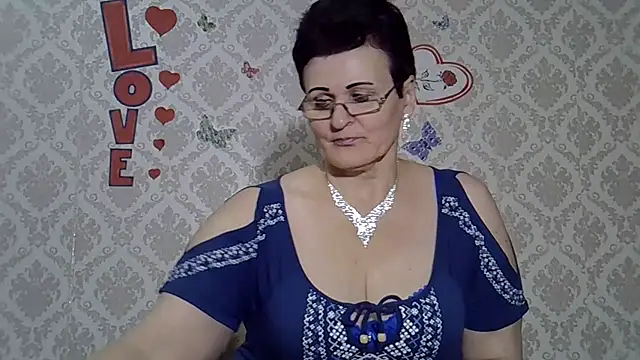 Snapshot of PaulaGolden chatting on December 5, 2024, 3:17 pm PaulaGolden online show from December 5, 2024, 3:17 pm