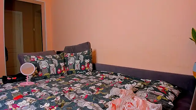 ameli moon online show from October 25, 2025, 7:08 pm