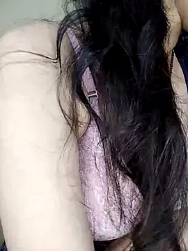 Snapshot of Fair-magic-woman chatting on February 6, 2025, 7:40 pm Fair-magic-woman online show from February 6, 2025, 7:40 pm