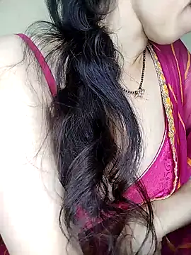 Snapshot of Fair-magic-woman chatting on February 7, 2025, 8:53 pm Fair-magic-woman online show from February 7, 2025, 8:53 pm