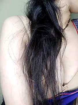 Snapshot of Fair-magic-woman chatting on March 22, 2025, 9:42 pm Fair-magic-woman online show from March 22, 2025, 9:42 pm