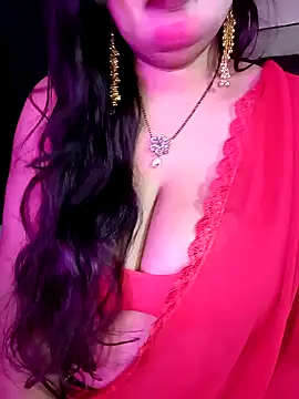 Suhanakhan00 online show from February 1, 2026, 7:07 am