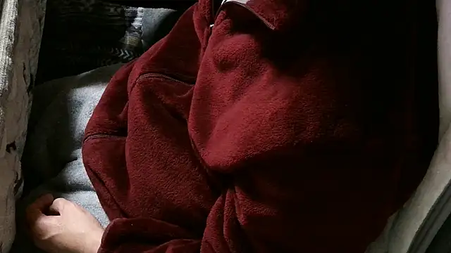 Snapshot of cinnabar_red chatting on April 16, 2026, 1:45 pm cinnabar red online show from April 16, 2026, 1:45 pm