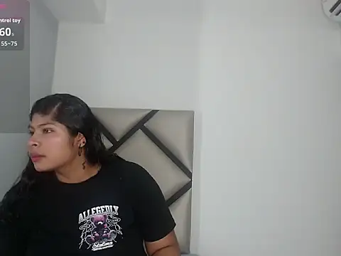 izabellElisa online show from January 14, 2026, 3:34 am