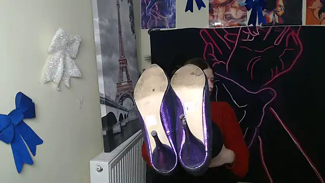 StellaCRL online show from February 9, 2026, 3:27 pm