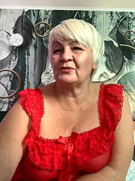 Laura Millf online show from September 26, 2025, 11:03 am