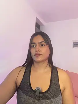 Snapshot of isabella_aristi03 chatting on May 10, 2026, 4:06 am isabella aristi03 online show from May 10, 2026, 4:06 am