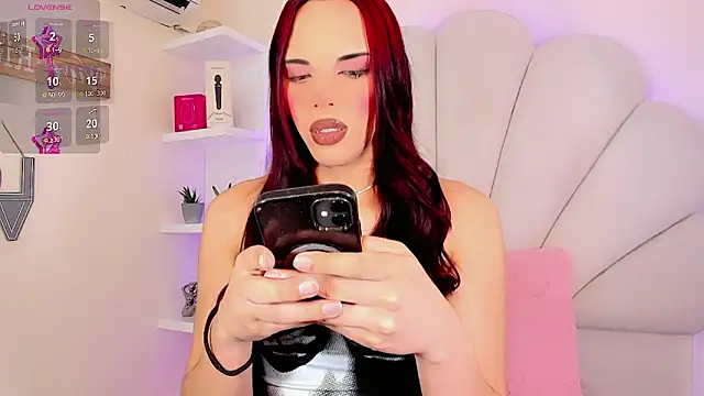 CandyJoselyn online show from April 6, 2026, 1:23 pm