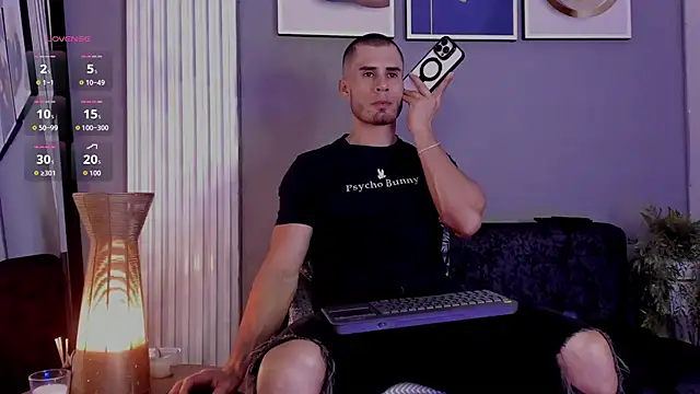 thomas eliotts online show from June 2, 2026, 7:49 pm