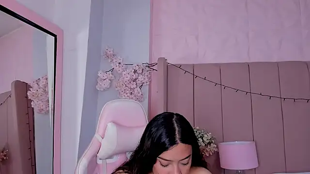 MollyBigBoobs12 online show from October 13, 2025, 9:04 pm