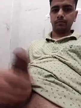 itachigunn online show from March 5, 2026, 5:03 am