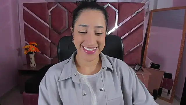 Snapshot of Eimy_Sexy_ chatting on May 26, 2026, 1:40 pm Eimy Sexy online show from May 26, 2026, 1:40 pm