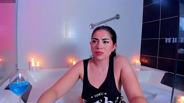 Snapshot of IsabellaAnngel chatting on March 1, 2025, 10:31 pm IsabellaAnngel online show from March 1, 2025, 10:31 pm