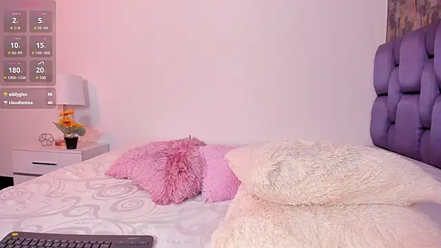 Snapshot of IsabellaAnngel chatting on March 9, 2025, 2:39 am IsabellaAnngel online show from March 9, 2025, 2:39 am