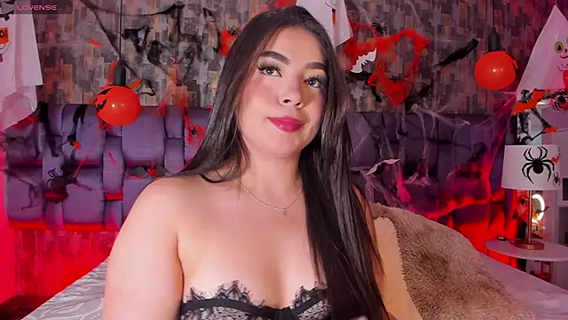 Snapshot of IsabellaAnngel chatting on November 1, 2025, 10:56 pm IsabellaAnngel online show from November 1, 2025, 10:56 pm