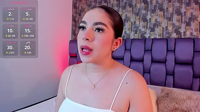 Snapshot of IsabellaAnngel chatting on January 18, 2026, 9:51 pm IsabellaAnngel online show from January 18, 2026, 9:51 pm