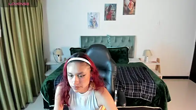 Snapshot of Kat_cute_ chatting on March 5, 2025, 3:29 am Kat cute  online show from March 5, 2025, 3:29 am