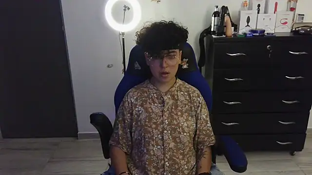 thomascooper7 online show from February 15, 2025, 12:59 am