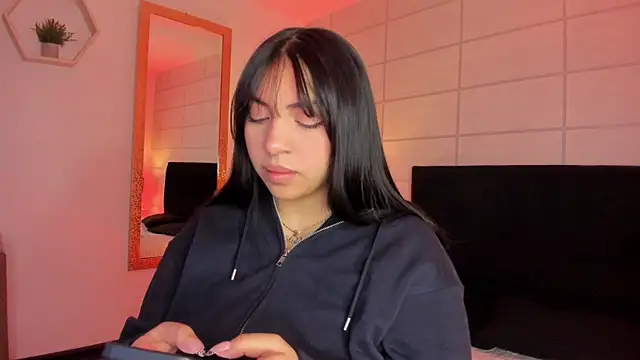 Christine Laam online show from January 13, 2026, 11:59 am