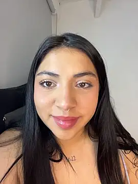 Christine Laam online show from June 10, 2026, 12:44 am
