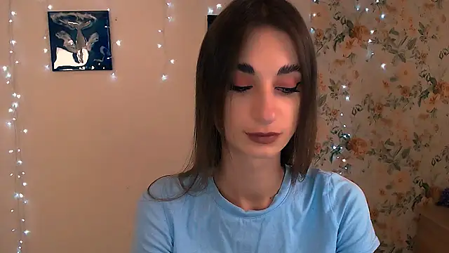 Snapshot of Asia_N_ chatting on October 28, 2025, 4:27 am Asia N online show from October 28, 2025, 4:27 am