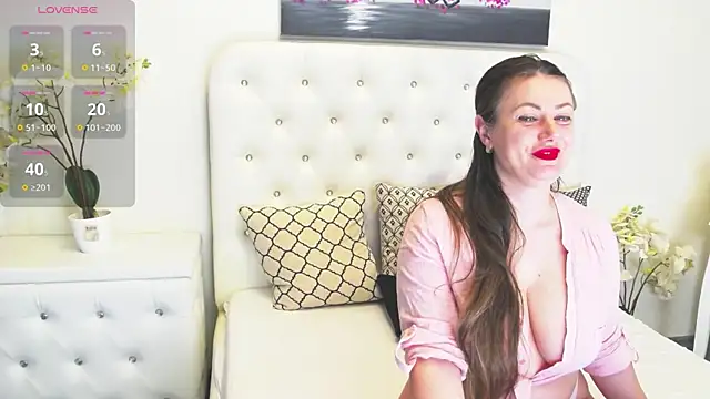 Ysabell01 online show from March 17, 2025, 5:34 am