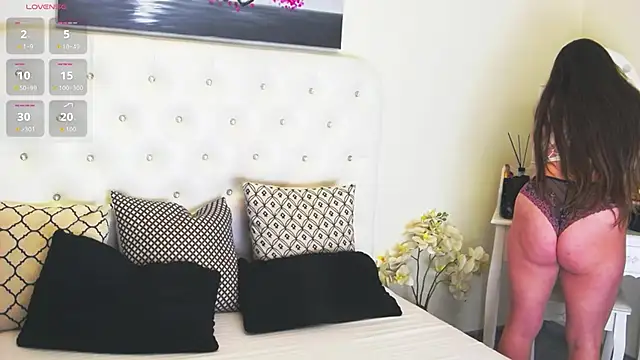 Ysabell01 online show from October 23, 2025, 4:23 am