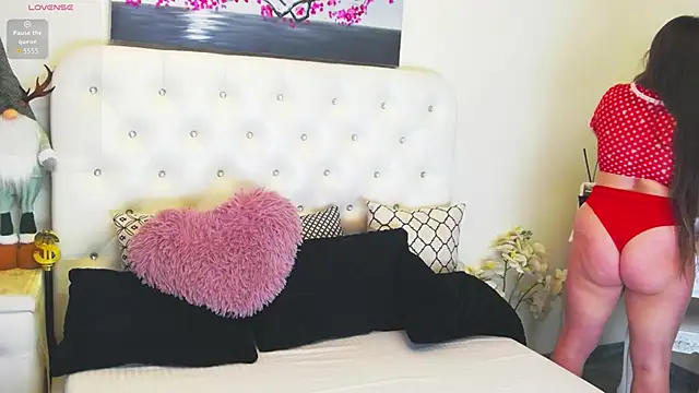 Ysabell01 online show from March 25, 2026, 5:24 am