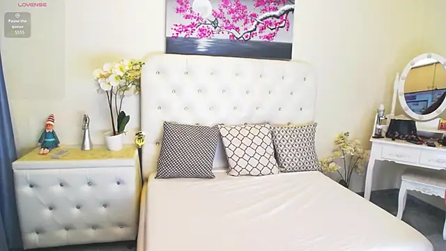 Ysabell01 online show from April 17, 2026, 4:26 am