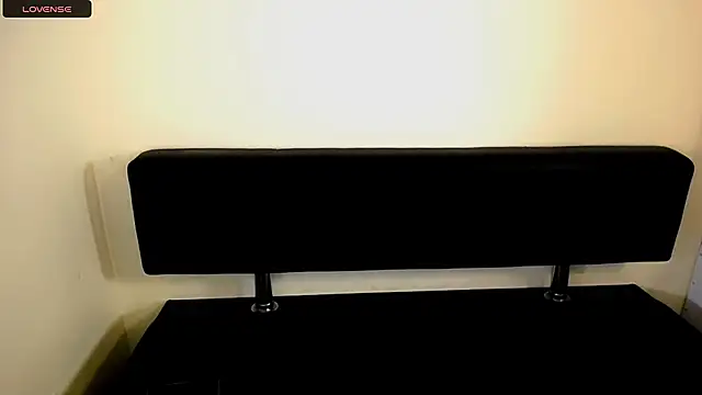 LaimaV  online show from September 14, 2025, 7:18 am