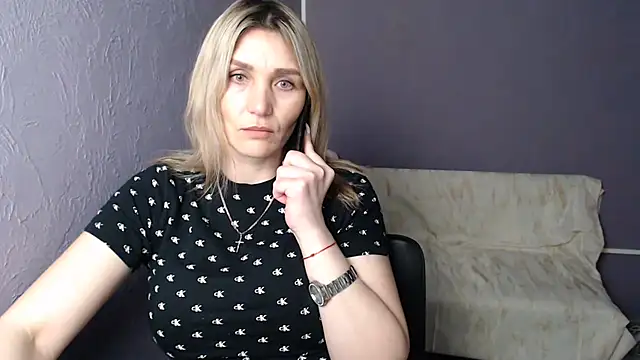  sexy lady online show from February 23, 2025, 4:02 pm