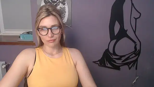  sexy lady online show from May 28, 2026, 12:13 pm