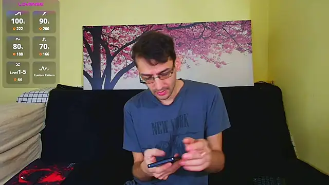 HungEddy online show from October 25, 2025, 3:03 am