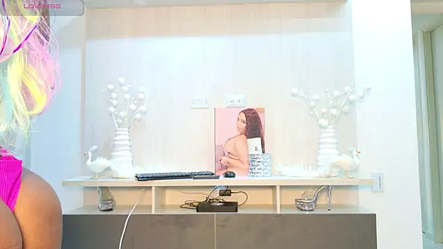 SabrinaAlcantara1 online show from February 27, 2026, 8:53 pm