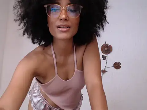 violettamartins online show from June 24, 2026, 9:25 pm