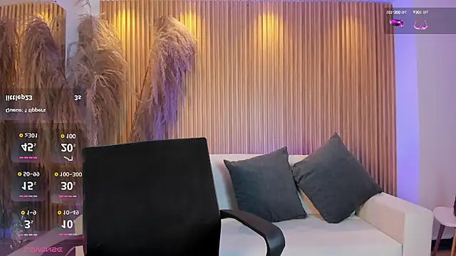 Caro Garcia online show from March 17, 2025, 9:34 pm