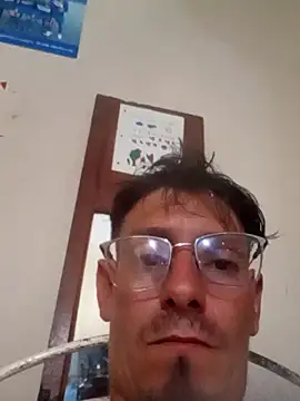 fransex25 online show from March 5, 2026, 7:37 am