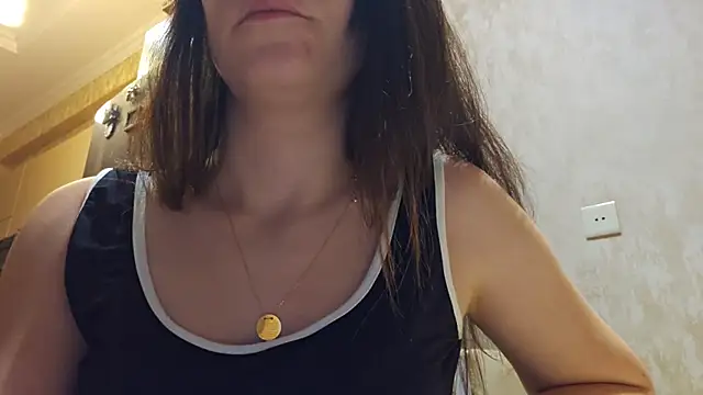 Snapshot of AlejandraDelaney chatting on January 10, 2025, 9:31 pm AlejandraDelaney online show from January 10, 2025, 9:31 pm