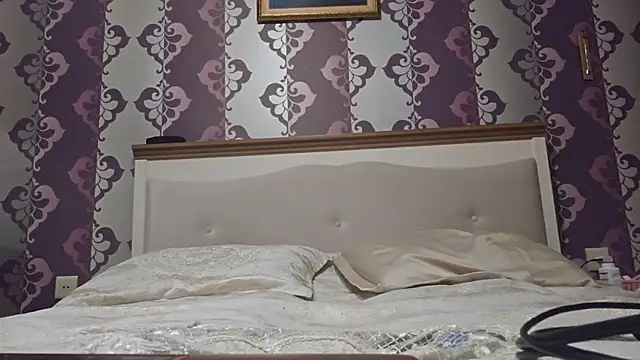 Snapshot of AlejandraDelaney chatting on February 4, 2025, 10:55 pm AlejandraDelaney online show from February 4, 2025, 10:55 pm