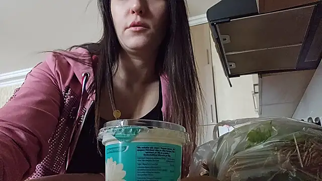 Snapshot of AlejandraDelaney chatting on February 23, 2025, 12:16 pm AlejandraDelaney online show from February 23, 2025, 12:16 pm