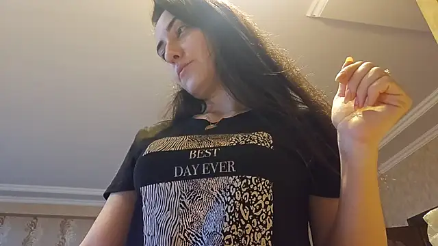 Snapshot of AlejandraDelaney chatting on November 4, 2025, 12:15 pm AlejandraDelaney online show from November 4, 2025, 12:15 pm