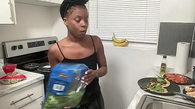 miamiworld online show from March 21, 2025, 11:34 pm